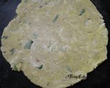 A picture of step 3 of Bajra-Raddish paratha.