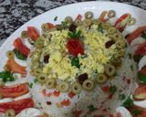 صورة لخطوة 3 من وصفة سلطة الأرز المزينة