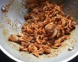 Foto langkah ke 5 dari resep Ayam suwir balado.