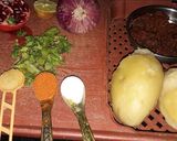 A picture of step 1 of Dabeli.