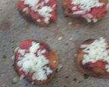صورة لخطوة 5 من وصفة بيتزا 🍕 ببقايا الخبز