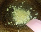 Foto langkah ke 2 dari resep Nasi Goreng Sosis.