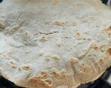 ज्वारी बाजरी भाकरी. (jowari bhakri recipe in marathi) रेसिपी स्टेप 3 फोटो 