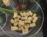 Foto langkah ke 3 dari resep Cah Kangkung Tahu Bumbu Terasi.