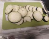 Foto del paso 2 de la receta: Berenjenas con tomate, mozzarella y jamón york