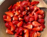 Foto langkah ke 1 dari resep Selai Strawberry.