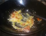 Foto langkah ke 5 dari resep Oseng Mie Telur.