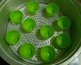 Foto langkah ke 7 dari resep Kue Mangkok Pandan.