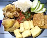 Foto langkah ke 4 dari resep 25.Ayam Penyet Sambal Kemangi.