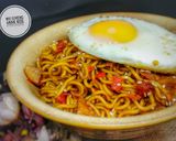 Foto langkah ke 4 dari resep Mie goreng anak kos.