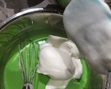 Foto langkah ke 5 dari resep 51. Chiffon pandan.