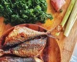 Foto langkah ke 2 dari resep Gulai Ikan Kembung & Daun Singkong.