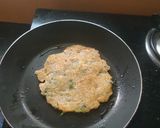 A picture of step 2 of Potato chilla.