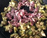 Foto del paso 1 de la receta: Fideuá de pluma ibérica, alcachofas y foie
