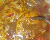 A picture of step 4 of Palm oil scrambled egg.