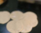 मसाला अजवाइन पूरी (Masala ajwain puri recipe in hindi) रेसिपी चरण 2 फोटो