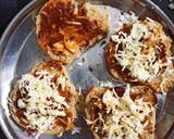 Pav paneer pizza on tawa recipe step 2 photo