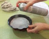 Foto del paso 4 de la receta: Empanada típica de La Coruña de Berberechos picantes