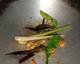 Foto langkah ke 2 dari resep Sup Ayam ala PakMin Klaten dengan Jamur Enoki.