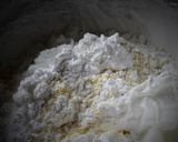 Une image de l'étape 3 de Macarons tout blancs, ganache au chocolat blanc et pop corn.