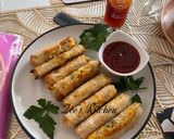 A picture of step 4 of Pergedel Jagung in spring rolls.