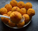 A picture of step 7 of Moong Dal Ladoo.