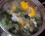 Foto langkah ke 4 dari resep Bobor Pucuk Labu & Jagung Manis.
