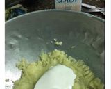 A picture of step 3 of Duchess potatoes.