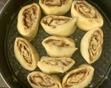 A picture of step 7 of Walnut and Cinnamon rolls.
