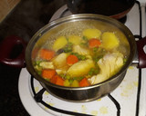 Foto del paso 3 de la receta: Guiso de merluza, a mi manera