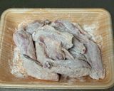 A picture of step 1 of Japanese Marinated Fried Chicken Wings.