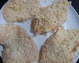 Foto langkah ke 3 dari resep Chicken Katsu Keju.