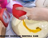 Foto langkah ke 4 dari resep Bolu jadul baking pan.
