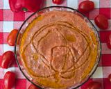 Foto del paso 4 de la receta: Sopa fría de tomate tipo gazpacho con morrón rojo 🍅🥒🧅🧄🍞