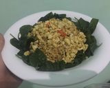 Foto langkah ke 4 dari resep Mie Instan Sayur Bayam Brazil.