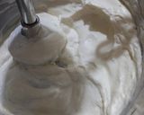 A picture of step 2 of Strawberry Mousse.