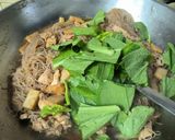 Gambar langkah 2 resipi Bihun 12 sudu teh gula viral.