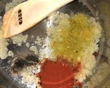 Tejfölös gombapaprikás nokedlivel recept fázis 1 fotója