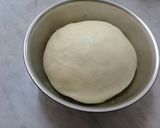 Foto langkah ke 7 dari resep Roti boy garing diluar lembut di dalam.