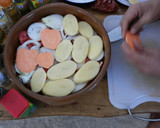 Foto del paso 1 de la receta: Cazuela de emperador, con patatas y boniatos