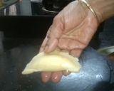 A picture of step 4 of Dry Coconut Gujiya.