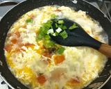 Foto langkah ke 3 dari resep Sup Tomat Telur.