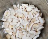 સાઉથ ઇન્ડિયન કોકોનટ ચટણી (south Indian Coconut Chatani Recipe In Gujarati) રેસીપી સ્ટેપ1ફોટો