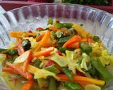 Foto langkah ke 4 dari resep Tumis sayur bumbu kuning.