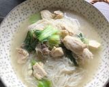 Gambar langkah 4 resipi Bihun Sup Bawang Putih.
