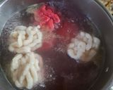 Foto langkah ke 4 dari resep Pempek Kriting Merah Putih.