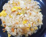 Foto langkah ke 6 dari resep Bokkeumbab (볶음밥) - Nasi Goreng Simple Korea.