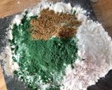Hình bước làm 1 của món Bánh Trung Thu Mini Thập Cẩm Trứng Muối Với Vỏ Bánh Tảo Xoăn Spirulina