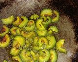 উচ্ছে আলু পিঁয়াজ ভাজা(Uchche aloo piyaj bhaja recipe in Bengali) রেসিপি ধাপ - 2 ছবি
