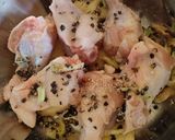 รูปขั้นตอนการทำที่ 3 ของ ไก่ต้มโค้กสูตรเด็กหอ